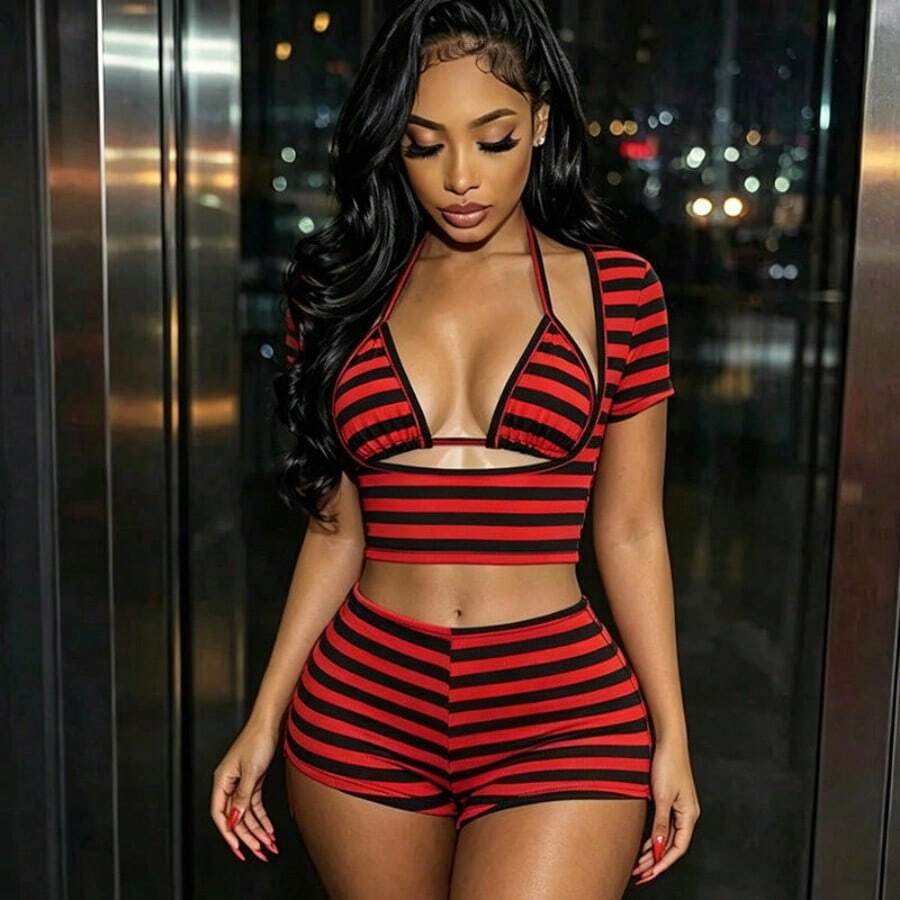 Women's Sexy Red Striped Two-Piece Swimsuit Set With Padded Halter Top And Matching Shorts Perfect For Beach And Pool Parties - 紅色 - 查看 1