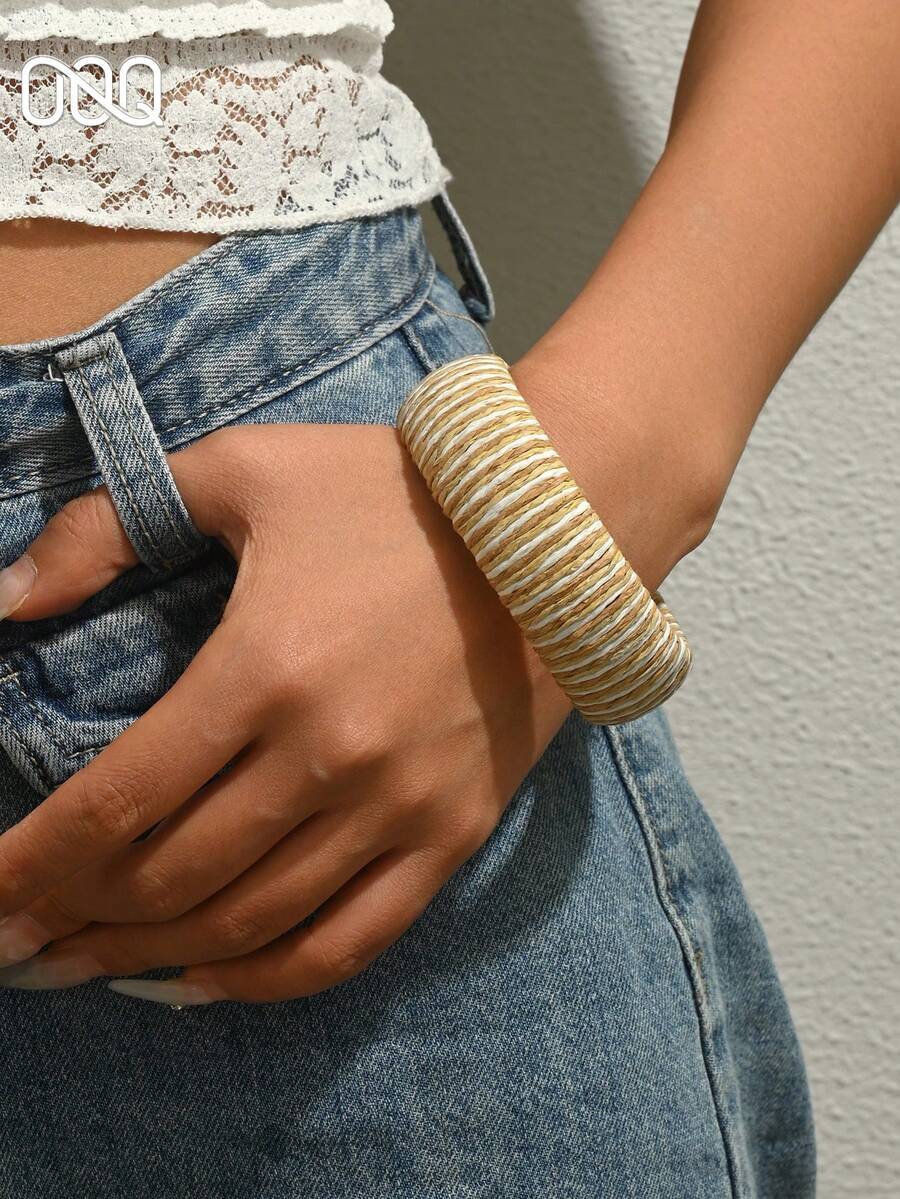 OOQ 1pc Elegant Minimalist Style Woven Round Bangle Bracelet For Women, Chic Fashion Versatile Fresh Accessory Suitable For Daily, Holiday, Commute Wear (Handmade Rattan Weaving, Random Shape) - Mixed Coffee - View 1