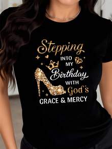 Sparkling Gold Heels Alongside Tiny Crowns And Diamonds Represent Elegance, Confidence, And Divine Gratitude In A Positive Message To Celebrate Life. A Comfortable, Modern, Casual Women's T-Shirt For A Birthday. - 黑色 - 查看 8