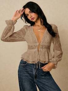Blusa blanca de manga larga, tela bordada, camisa de otoño e invierno, exquisita y elegante, diseño de lazo central, costura de encaje, blusa de moda sexy con escote en V profundo y bordado floral delantero, adecuada para uso diario, salir, citas, vacaciones, fiestas, etc.Ropa de mujer de otoño - Caqui - Ver 2