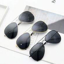 1 chiếc kính râm gọng kim loại lớn, tròng kép, kiểu dáng cổ điển retro, thời trang, thích hợp cho hoạt động ngoài trời và du lịch. - 3 gọng kính màu vàng/bạc/đen [điểm nhấn màu xám] - Xem 10