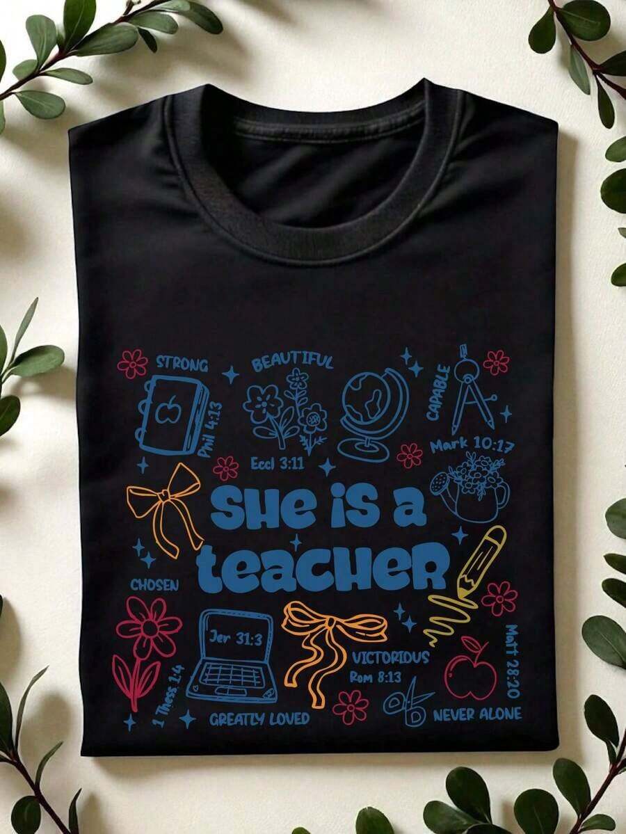 1 "She Is A Teacher" T-Shirt, Christian Teacher T-Shirt, Preppy Style Teacher T-Shirt, Short Sleeve With Bible Verse, Teacher Appreciation Gift, Clothing For Teacher Life. CL-573180g 100% Cotton - 黑色 - 查看 1