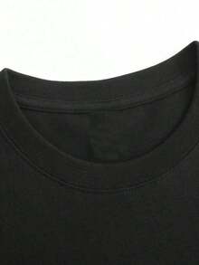 GiftCamiseta negra de cuello redondo para mujer con estampado de letras y anime de moda [diseño doble en la parte delantera y trasera], diseño sencillo, cómoda y transpirable, adecuada para el uso diario informal, que muestra un estilo natural y elegante, imprescindible para fiestas de verano, envío local - Camiseta unisex de algodón holgada de manga corta y cuello redondo estilo vintage urbano. Suave - Negro - Ver 4