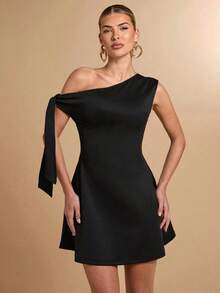 Falda asimétrica elegante de línea A con volantes en el bajo y detalle de lazo en el hombro en diseño ajustado negro para mujer - Negro - Ver 7