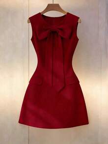 Vestido de mujer de unicolor, cuello redondo, ajustado, con lazo delantero y sin mangas - Rojo - Ver 2