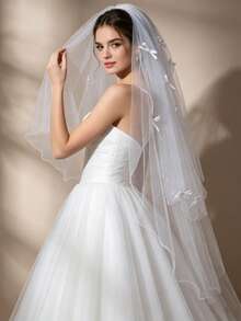 1pc Beaded Bow Double Layer Long Wedding Veil With Wave Edge And Hair Comb For Bride - Beige - View 1