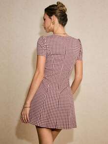 Vestido mini de manga corta con cuello en V y botones, vestido casual de verano elegante de línea A, vestido mini de cuello en V, vestido con botones delanteros, vestido casual de verano, vestido de manga corta, vestido de cuadros rojos de línea A, vestido mini minimalista, vestido rojo, ropa casual de verano para mujer, vestido de ajuste ceñido, atuendos para citas de vacaciones, atuendos para festivales de música de verano, atuendos de oficina para mujer, vestido social, vestidos de picnic para mujer, atuendos de primavera para mujer, vestido de guinga para mujer, ropa de oficina para mujer, atuendos de verano 2026, nuevas llegadas - Rosa vieja - Ver 2