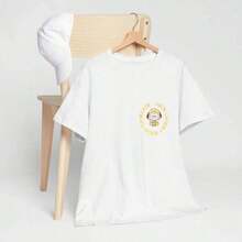 Camiseta Jimin Chimmy |      Camiseta Universe Friends B T21 con estampado en el pecho, talla para ADULTOS y NIÑOS, camiseta clásica de manga corta de puro algodón, estilo casual y holgado para mujeres jóvenes, tela suave y transpirable para ropa de calle en el campus, ocio en vacaciones, actividades al aire libre y uso casual en fiestas pequeñas. - Blanco - Ver 1
