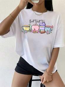 Dam "BUT FIRST TEA" Tekopp & Blommig T-shirt - Mjuk, halvtransparent blus med rund hals och korta ärmar, avslappnade vår- och sommarkläder, maskintvättbar te-outfit, ett måste för sommarens outfits för kvinnor. - Vitt - Visa 7