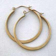 Simple And Elegant Hoop Earrings, Suitable For Women's Commute And Daily Wear - Gold - View 1