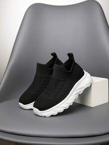 1 Pair Kids' Knit Sock Sneakers, Easy-On Slip-On Lightweight Breathable Non-Slip Running Shoes, Student Versatile Fashion Mesh Design - Black - View 2