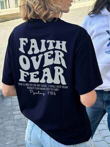 Camiseta de manga corta con cuello redondo y estampado de la frase "La creencia vence al miedo", estilo casual y de resort, uso diario esencial. Camiseta gráfica de mujer, blusa blanca de de verano Playeras Deportivas Para Mujer - Estilo VI - Ver 6