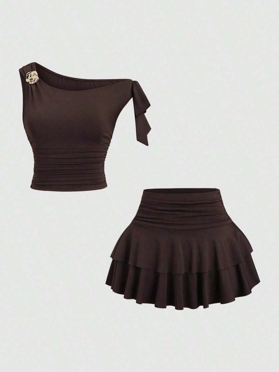 Conjunto de top de tirantes y minifalda plisada y con decoración de flores metálicas para mujer, ideal para el verano - Café integral - Ver 1