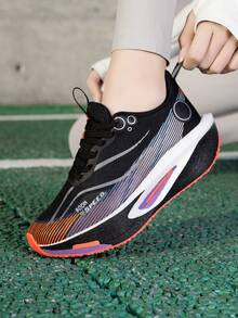 2026 Neue Frühlingspopuläre ultraleichte stoßabsorbierende Rückprall-Laufschuhe, unisex vielseitige echte Kohlefaser-Platte rutschfeste Casual Sportschuhe, geeignet für verschiedene Böden und Fitness-Aktivitäten, Schwarz - Schwarz - Übersicht 6