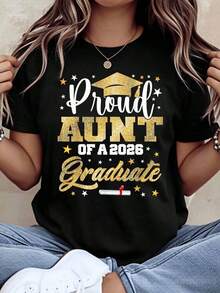Camiseta de Tía Orgullosa de un Graduado de 2026 con Diseño de Birrete y Diploma para Celebración Familiar, Camiseta de Algodón Cómoda de 220g - Negro - Ver 8