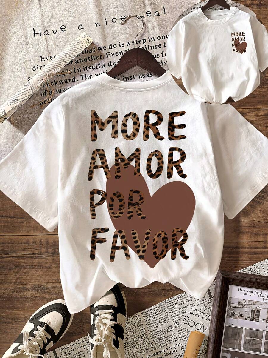Casual Women's Round Neck Short Regular Length Knitted Fabric T-Shirt with Leopard Print More Amor Por Favor Graphic - Blanco - Ver 1