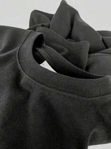 Heavyweight Pure Cotton Street - Homie - Car Tee - 'HOMIES' PrintEssential Unisex Jersey Tee - Timeless Slim Fit Streetwear StyleOversized Unisex Pocket Tee - Relaxed Fit Urban Streetwear Essential - màu đen - Xem 4