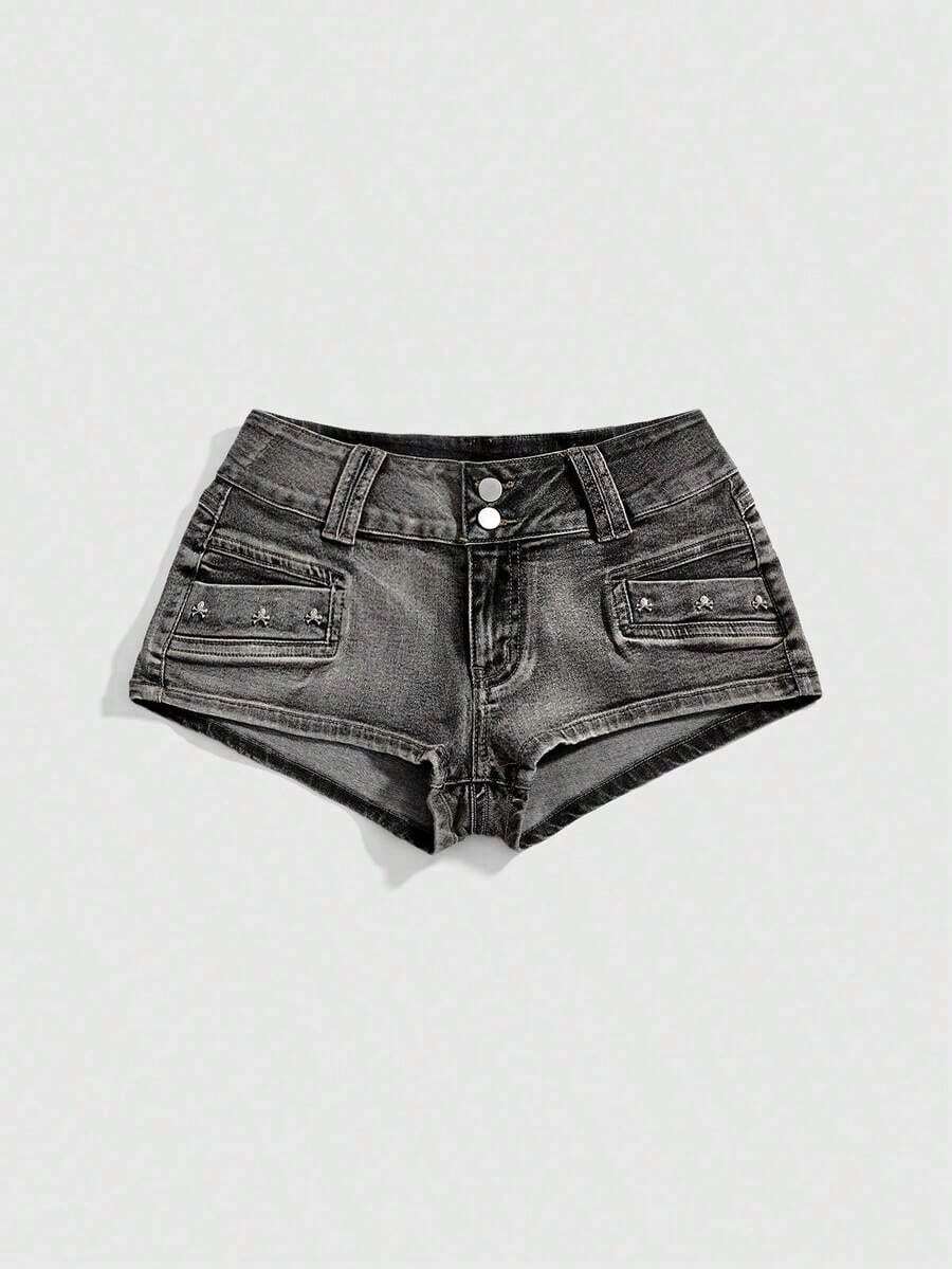 SHEINxHITOMI Shorts vaqueros de mujer con estilo vintage, cintura súper baja, decorados con calavera y remaches, estilo - Gris Oscuro - Ver 1