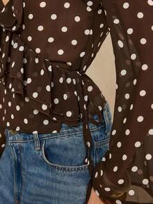 Blusa de moda sexy para mujer con dobladillo con volantes, escote en V profundo, estampado de lunares y mangas acampanadas - Marrón - Ver 5