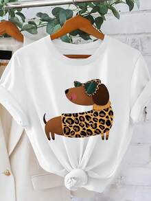 Camiseta unisex de manga corta, estampado leopardoImprimirSalchichaPerroImprimirMujeresCamiseta2026Primavera/VeranoDe modaGenialLindoMascotaEstiloCortoMangaDiarioPersonalizadoConjunto de ropaSueltoSuperiorJuguetónMascotaTemaModaVersátilDiseñoMujeresRopaPlayeras de la talla S-XXLhombre, , , Dazymujer,romwehombres, bohochic,maestrasregalos,camisetaparaconjuntos de mujercon curvasparamu,y2k, - Blanco - Ver 1