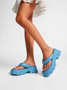 RASOLLI Women's Blue Chunky Platform Thong Flip Flops – Y2K Thick Sole Lug Sandals Beach Slides - 淺藍色 - 查看 1