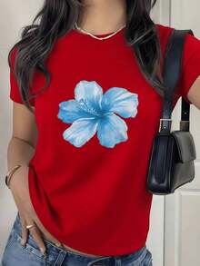 GiftFlor de hibisco azul que simboliza la belleza tropical y la energía del mar en camiseta para mujer de suave tejido 100% algodónSoft - Rojo - Ver 7