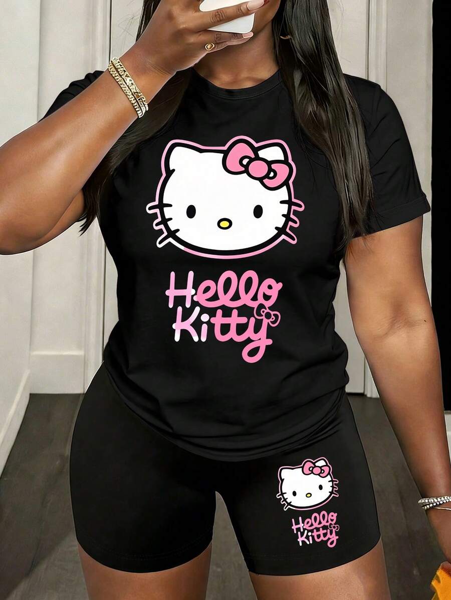 This Sanrio Women's Two-Piece Set Features A Hello Kitty And Melody Cartoon Print Design. As A Stylish Summer Activewear Set, It Includes A T-Shirt And Shorts, Both Made From Soft, Comfortable Fabric, Making It Perfect For Sports, Outdoor Activities, Parties, And A Variety Of Other Occasions. It Also Makes An Excellent Gift. - 黑色 - 查看 1