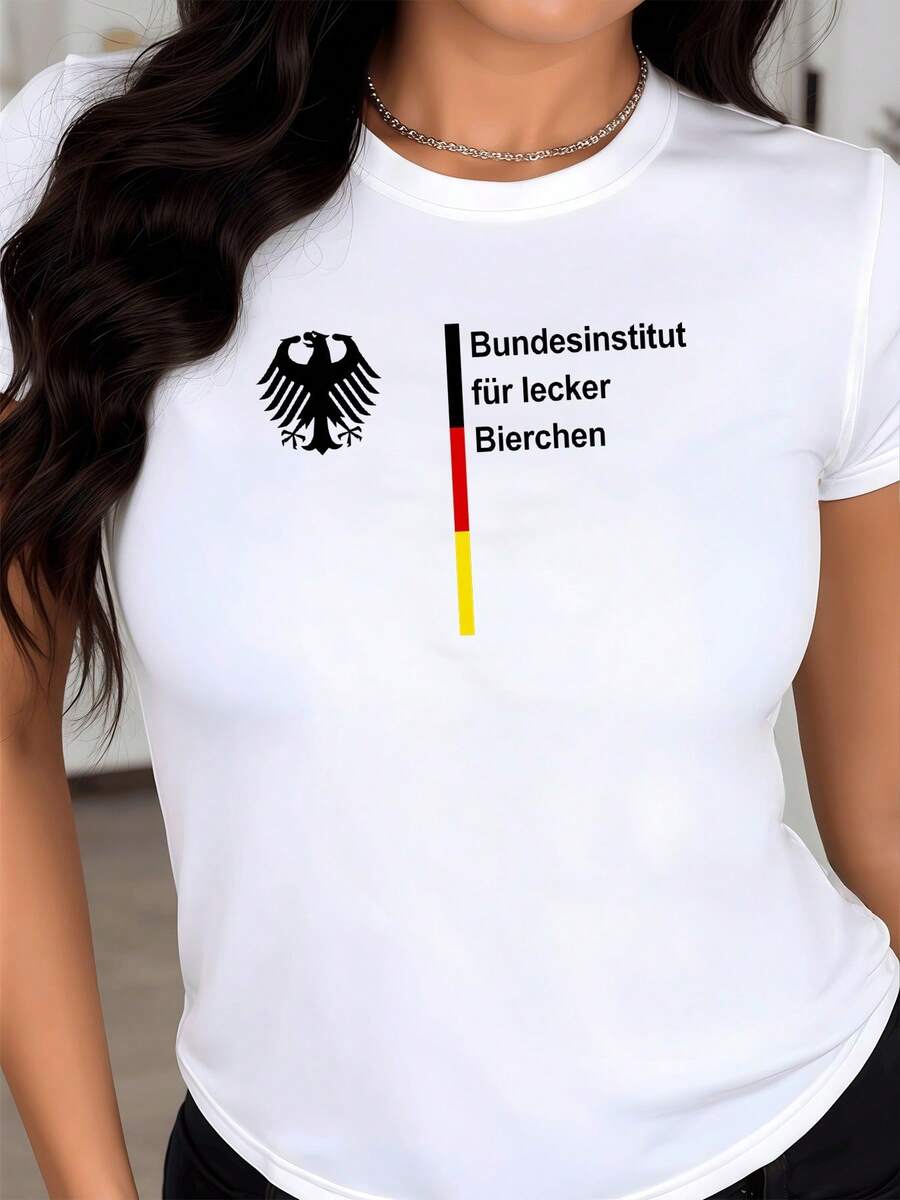 Emblematic Eagle With Humorous German Text And Lines In Patriotic Colors That Evoke Pride And Fun While Celebrating European Beer Culture. Elegant And Modern Casual Women's T-Shirt - 白色 - 查看 1