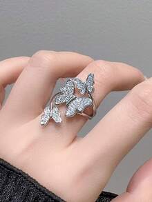 1 pieza Anillo ajustable elegante y delicado con mariposa de cristal completo, accesorio de anillo de dedo de diseño exclusivo y de alta gama - Plateado - Ver 4
