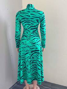 Vestido estampado para mujer talla grande estilo europeo y americano, otoño-invierno, con porte elegante para uso laboral, manga larga, cintura alta y bajo acampanado - azul - Ver 2