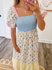Acelitt Floral Print Pleated Square Neckline Petal Sleeves Ruffled Layered Midi Dress Vacation Elegant Summer - Multicolor - View 3