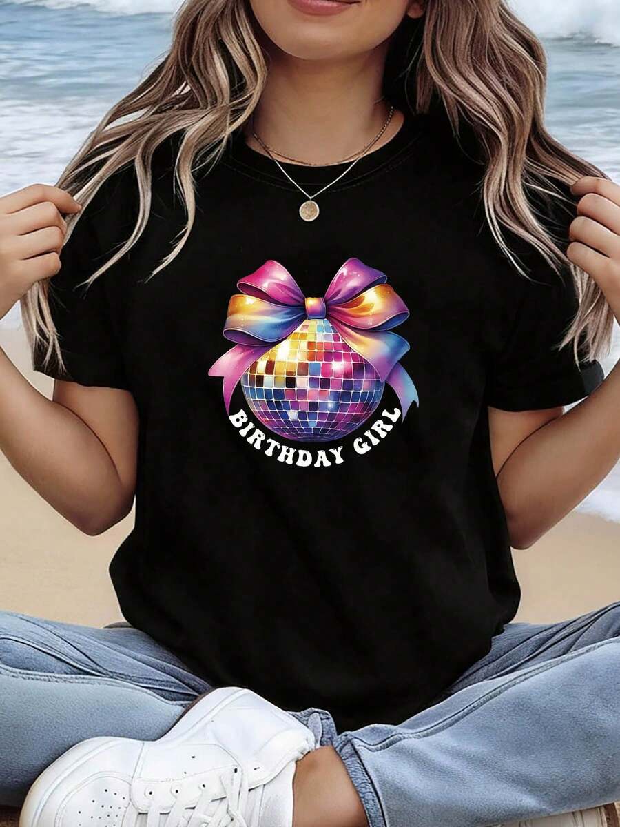 Camiseta de manga corta y cuello redondo para mujer con estampado gráfico de cumpleaños, perfecta para salidas informales, regalos de vacaciones y reuniones con - Negro - Ver 1