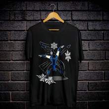 Camiseta de algodón suave de 220 g de la colección M1ortal Kombat Sub Zero Ice para hombre y mujer. Confeccionada con un tejido premium, duradero y agradable al tacto, se adapta a todo tipo de cuerpo y es ideal para el uso diario. Prendas casuales, transpirables y ligeras, perfectas para combinar con conjuntos elegantes de otoño, ideales para el día a día, actividades al aire libre, viajes, vacaciones y fiestas temáticas durante todo el año. - Negro - Ver 1