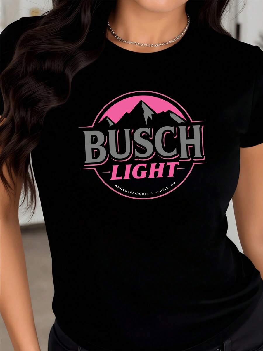 Pink Mountains Symbolizing Feminine Energy And Freedom With Large Letters Conveying Strength, Confidence, And Vitality. A Modern, Comfortable, Casual Women's T-Shirt For Everyday Wear. - 黑色 - 查看 1