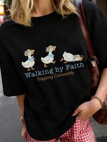 Camiseta de manga corta para mujer, moda casual de verano con estampado "letras y pato" para actividades al aire libre, camisa holgada y cómoda para mujer. - Negro - Ver 1