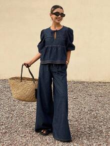 Blusa de mezclilla con cuello de corbata, mangas abullonadas y volante, y pantalón vaquero de pierna ancha - Azul 2 - Ver 4
