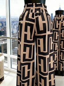 Pantalones de pierna ancha con estampado geométrico y hebilla metálica de cintura alta para mujer - Caqui - Ver 2