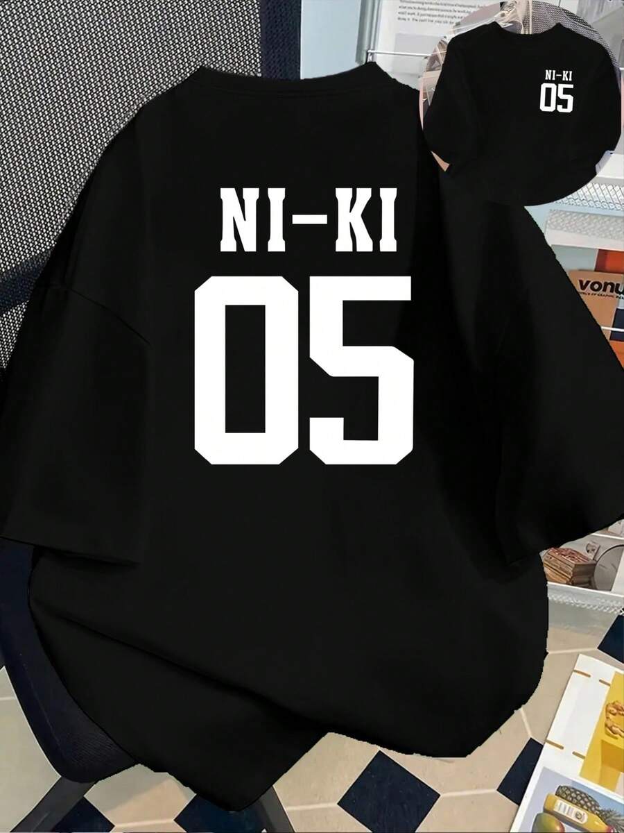 Camiseta gráfica NI-KI 05 para mujer - con estampado de letras, camiseta ligera para uso diario, esencial para ropa casual de calle en todas las estaciones, camisetas para mujer, moda de verano, diseño Y2k, material transpirable, top de manga corta, para amantes de la moda. - Negro - Ver 1