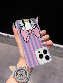 Miniso Funda de teléfono con cobertura completa y estampado de Daisy Duck de Disney, compatible con iPhone 17 Pro Max, 17, 16 Pro Max, 15 Pro Max, 16 Pro Max, 14, 13, 12, 11, 14 Pro, 15 Plus, 12 Pro, 16 Plus, XS, 14 Pro Max, 13 Pro y otros modelos, diseño de dibujos animados lindo - Multicolor - Ver 3