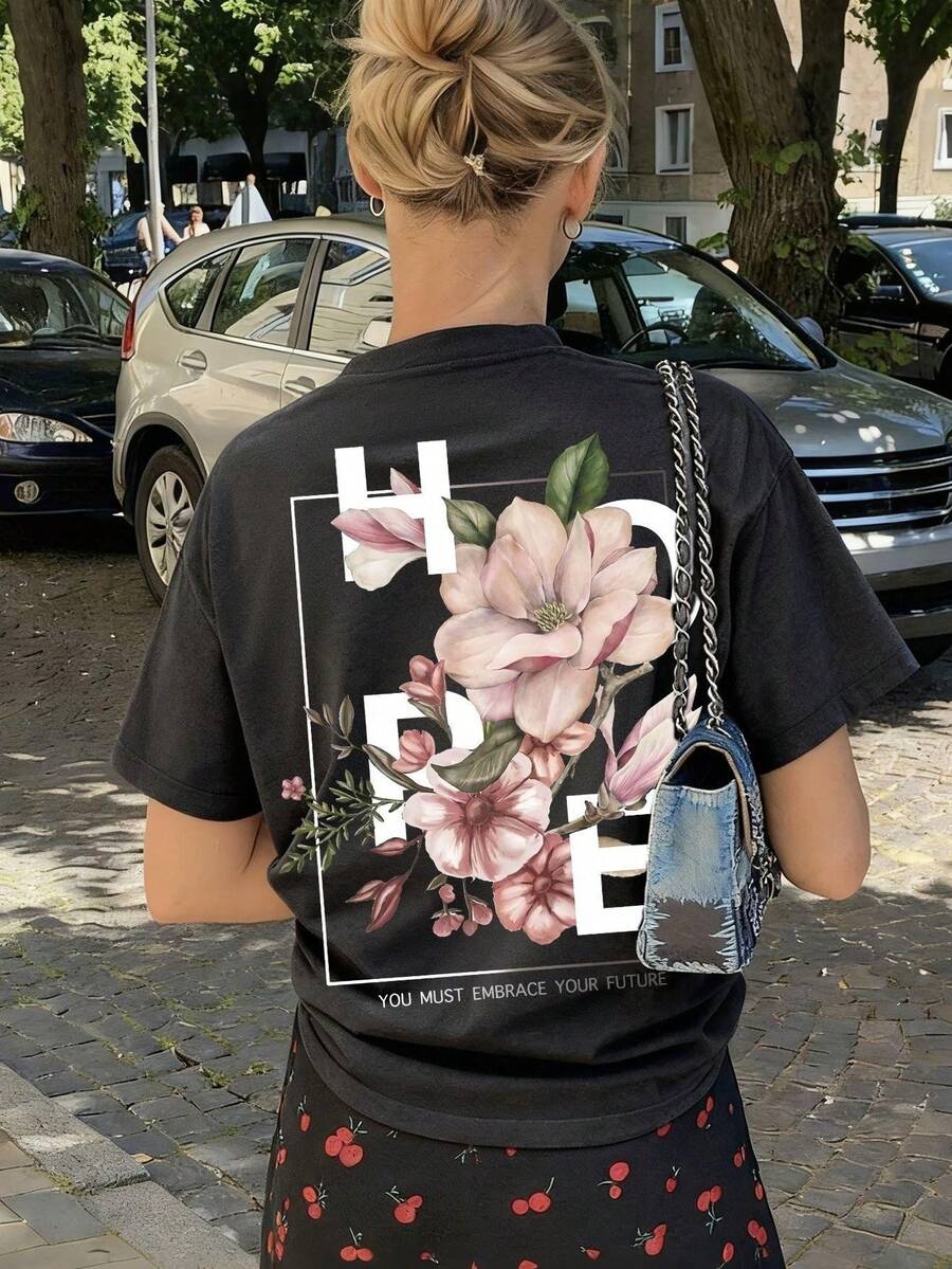 Women's Round Neck Printed Short Sleeve T-Shirt, Casual Loose Fit, Super Soft & Comfortable Fabric, Ins Street Fashion Style, Classic All-Match Graphic Tee, Breathable Lightweight Daily Basic Top, Perfect For Daily Wear, Casual Vacation, Office Commute, Outdoor Going Out, Weekend Gathering, Shopping And Leisure Activities, Ladies Oversized Casual Pullover T-Shirt - 黑色 - 查看 1