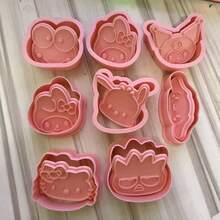 SANRIO （正版授权）三丽鸥8件套动物造型饼干模具，带浮雕图案的烘焙模具，塑料烘焙工具，适用于蛋糕和糕点，DIY烘焙必备 | 动物造型 | 耐用塑料饼干模具，随机款式 - 查看 8