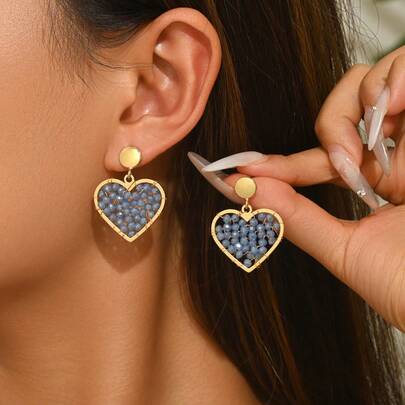 1 Pair Handmade Beaded Heart Earrings, Elegant Crafted Woven 3D Heart Earrings Suitable For Women's Daily, Vacation, Party Wear (Handmade Bead Color, Quantity And Position Are Random)
