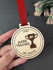 可定制缎带木质奖牌，教师和学生个性化荣誉奖牌，支持文字和图案定制，适用于学校运动会、课堂游戏和各种成就奖励 - 彩色 - 查看 5