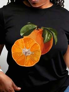 Diseñada para mujeres modernas, elegantes y cómodas. Camiseta casual para mujer, estampado geométrico naranja, cuello redondo, mangas cortas, longitud regular. Confeccionada con tela suave y transpirable de primera calidad, diseñada para ofrecer comodidad durante todo el día y uso diario versátil, perfecta para salidas informales. - Negro - Ver 1