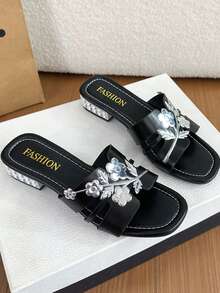 Sandal đế thấp cho nữ, họa tiết in, khoét rỗng, gót thấp, thích hợp đi biển, sandal thời trang đa năng cho mùa hè. - màu đen - Xem 1