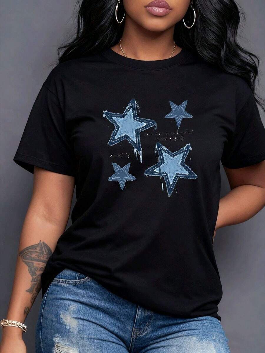 Cada estrella única de tejido deshilachado con bordes desgastados simboliza individualidad y resplandece con luz eterna irradiando brillo y esperanza un toque celestial auténtico Camiseta de mujer 100% algodón,maija mujer curvy. - Negro - Ver 1