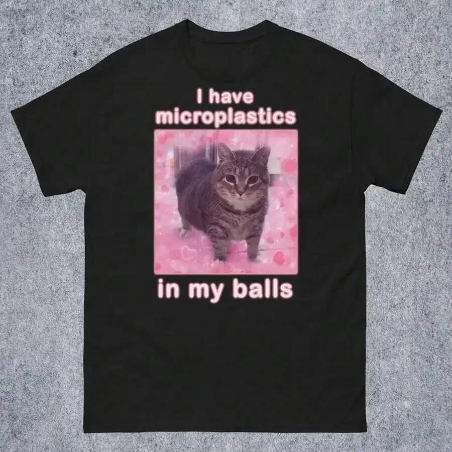 Tengo microplásticos en mis bolas Camiseta divertida de meme de gato Regalo para mujeres Camiseta de gatos I1ROnic Regalos tontos y graciosos G1oofy Ahh Cat T1EE Camiseta de algodón suave de 220 g para hombres y mujeres, hecha de tela premium duradera y agradable para la piel con un tacto suave, adecuada para todas las formas del cuerpo y para uso diario. Tops casuales transpirables y ligeros, conjuntos elegantes a juego de otoño, perfectos para la vida diaria, actividades al aire libre, viajes, vacaciones y varias fiestas temáticas durante todo el año. - Negro - Ver 1
