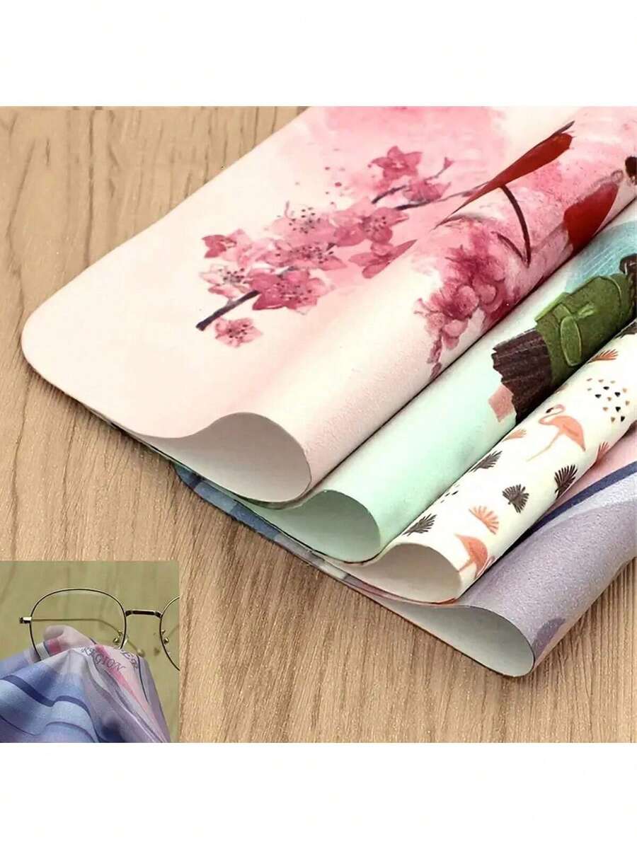 Bộ 4 khăn lau kính bằng sợi microfiber, khăn lau kính mắt, khăn lau tròng kính, khăn lau kính chống sương mù, khăn lau kính tái sử dụng được cho màn hình máy tính và điện thoại, phụ kiện Halloween cho nữ.