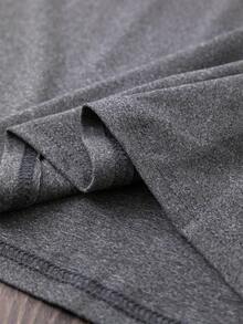 Tallas Grandes, Blusa de Manga Corta Oversize para Mujer - Top Casual de Cuello Redondo con Mangas Cortas, Corte Holgado, Ropa Casual de Primavera y Verano, Túnica Cómoda Lavable a Máquina para Usar en Capas Todo el Año (Mujeres con Curvas) - Gris Oscuro - Ver 5