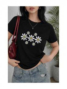 Soft, 100% Cotton Women's Short-Sleeved T-Shirt With A White Daisy Print. A Fresh, Minimalist, And Youthful Floral Design. This Breathable Cotton T-Shirt Goes With Everything-It's Great! - 黑色 - 查看 6